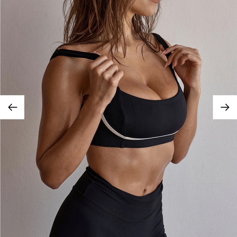 Monday Body Zion Sports Bra - Black/Ivory